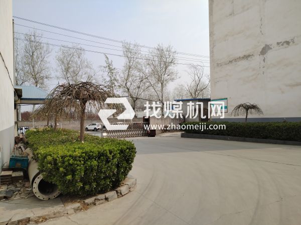 廠房大門
