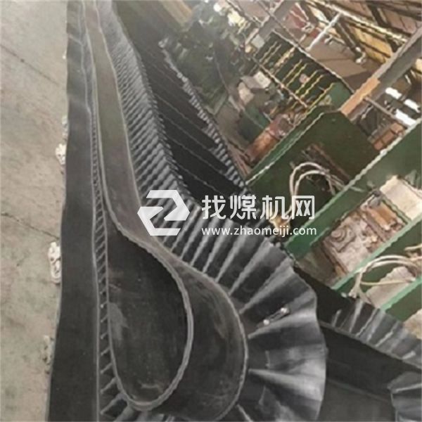 大傾角裙邊隔板帶 大傾角運(yùn)輸皮帶 煒泰橡膠